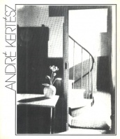 Éri Gyöngyi (összeáll.) : André Kertész fotóművész kiállítása 1984. március 15.-április 15. a Vigadó Galériában 