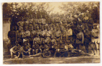 RÁKOSCSABAI önkéntesek Isaszegre áthelyezve, csoportkép, 1918.